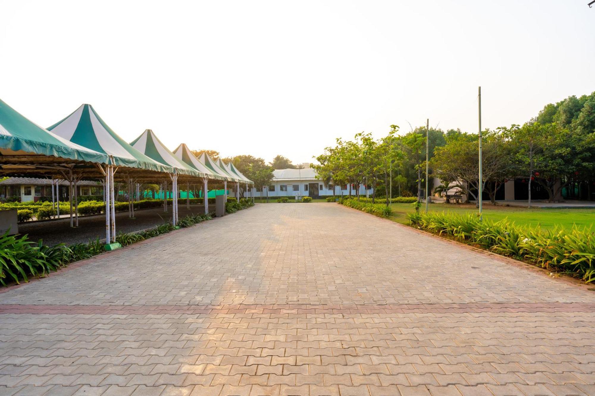 Shore Front Resort Visakhapatnam Exterior photo